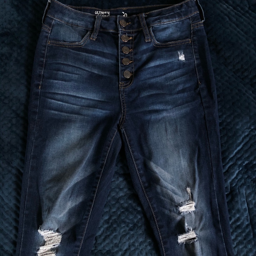 DARK BLUE JEANS